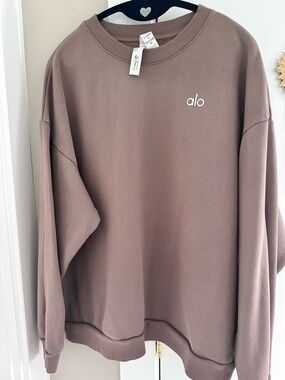 ALO Yoga Crewneck Sweatshirt in mauve